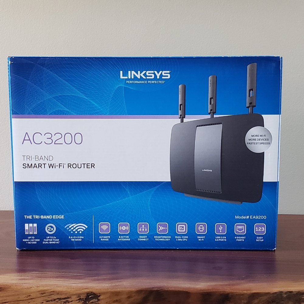 Linksys AC3200 Tri-Band Smart WiFi Router - Picture 14 of 14